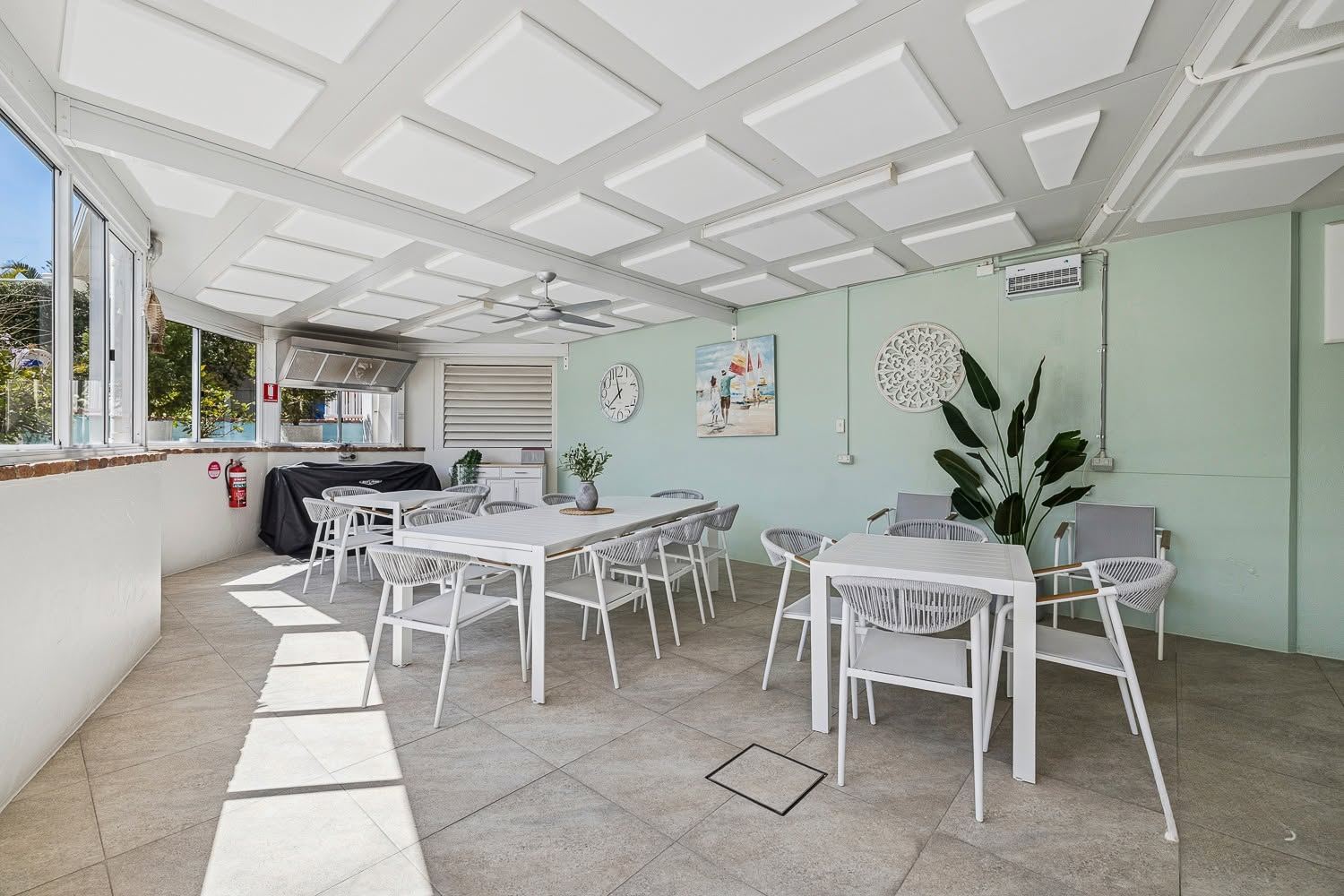 BBQ and entertaining room at Leeward Tower